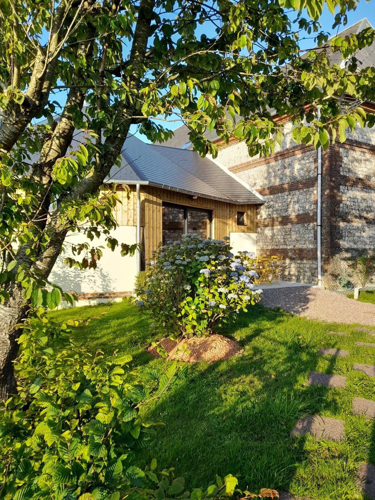 Le Manege Villa Thiétreville Exterior photo